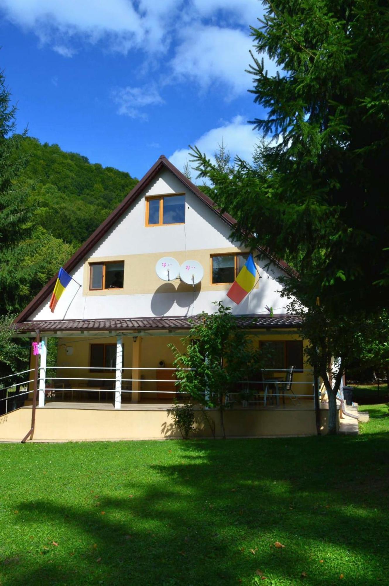 Готель Casa Aris Lepsa Vrancea Екстер'єр фото